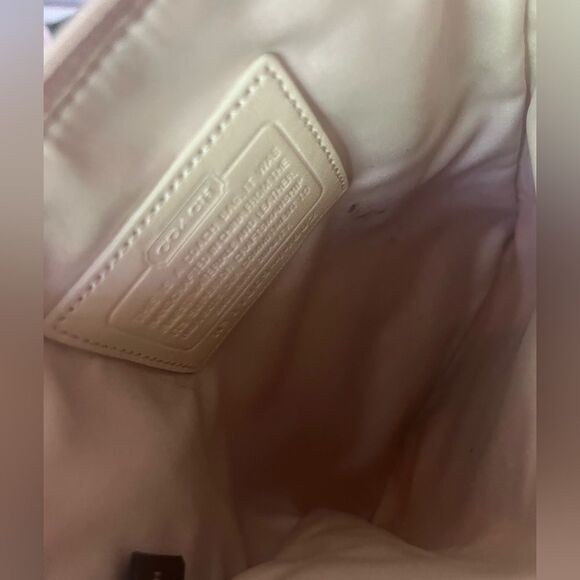 Coach sling crossbody purse with lilac, fuscia, gold and cream - Picture 5 of 11